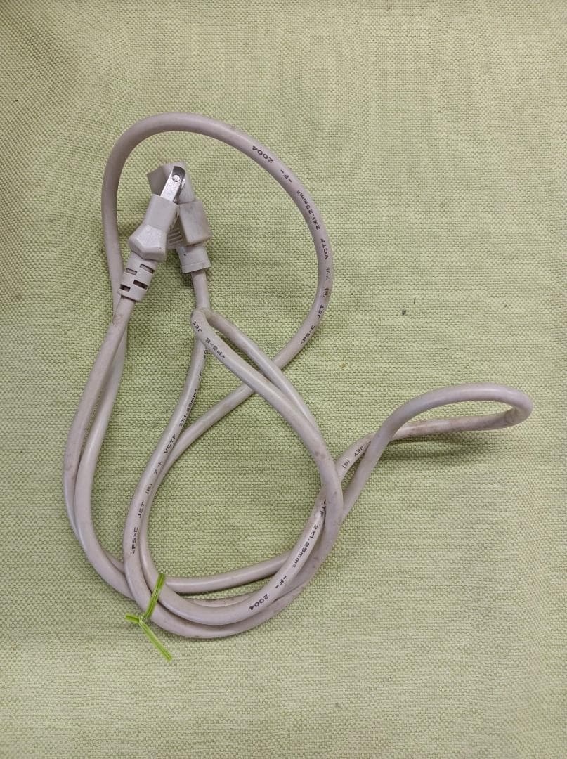 都《MNLAK》Macintosh　SE/30　液晶　キズ多い　レトロ