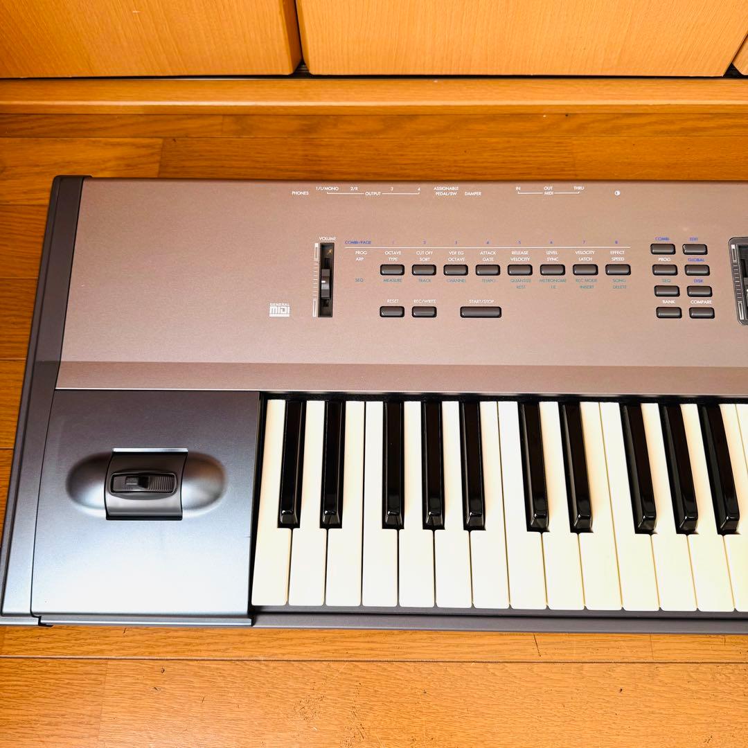 KORG N364 音楽ワークステーション 61鍵盤 シンセサイザー