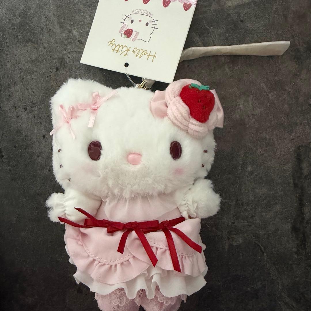 いちごホイップケーキ　キティ　アクセサリーケースセット　マスコット　おまけ付き
