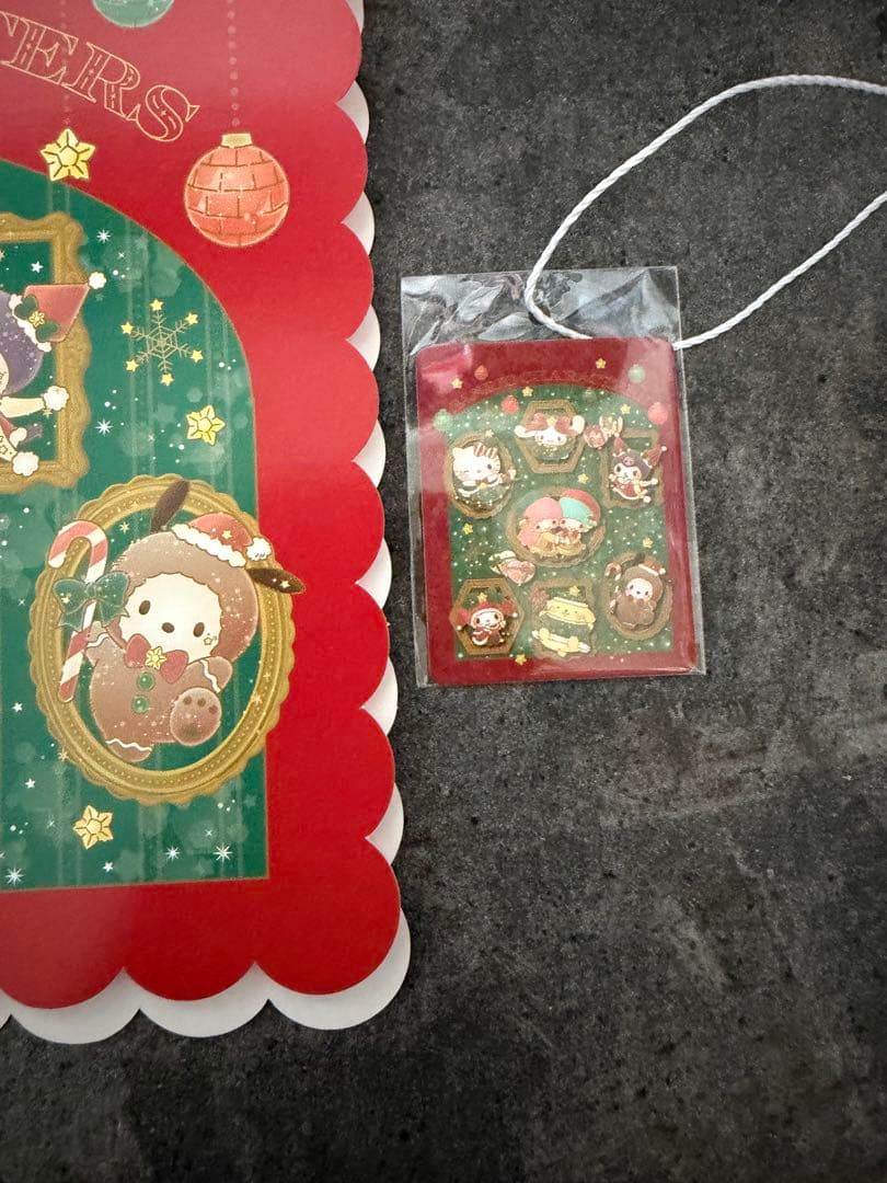 いちごホイップケーキ　キティ　アクセサリーケースセット　マスコット　おまけ付き