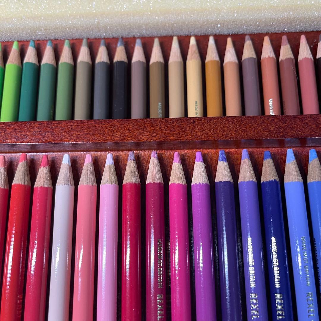 A861⭐︎美品 DERWENT ダーウェント 色鉛筆 72色 木箱入 イギリス