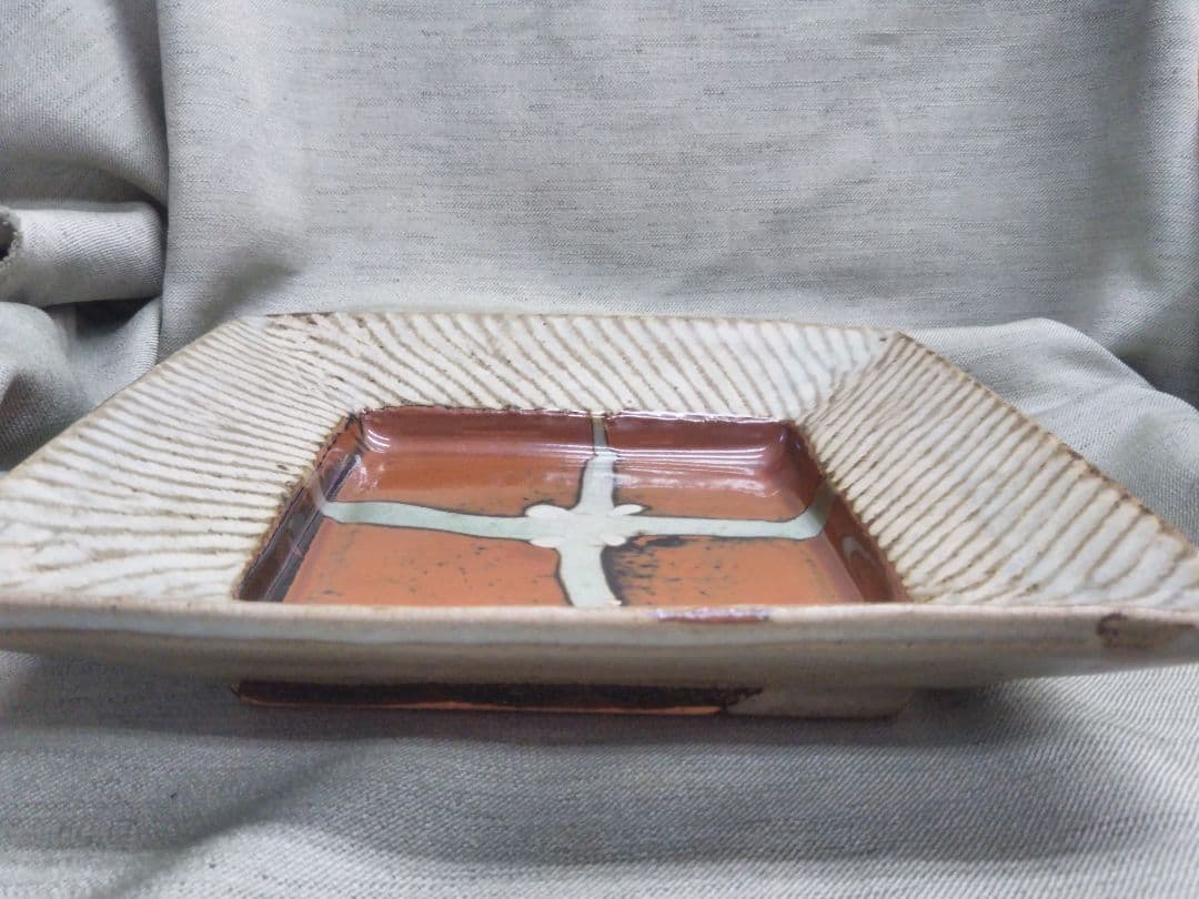 人間国宝　島岡達三　象嵌縄文　角皿　22.5cm