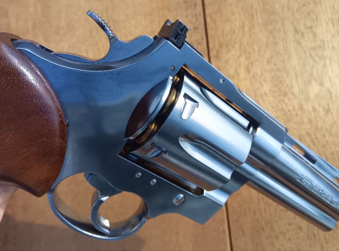 マルシン コルト アナコンダ ４インチ シルバーABS 木製グリップ