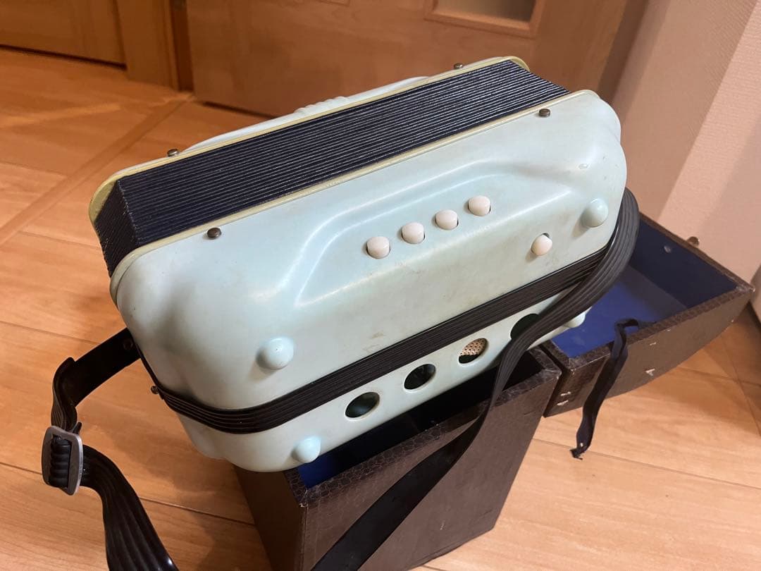 激レア 50年くらい前 YAMAHA 謎のアコーディオン（子供用？）
