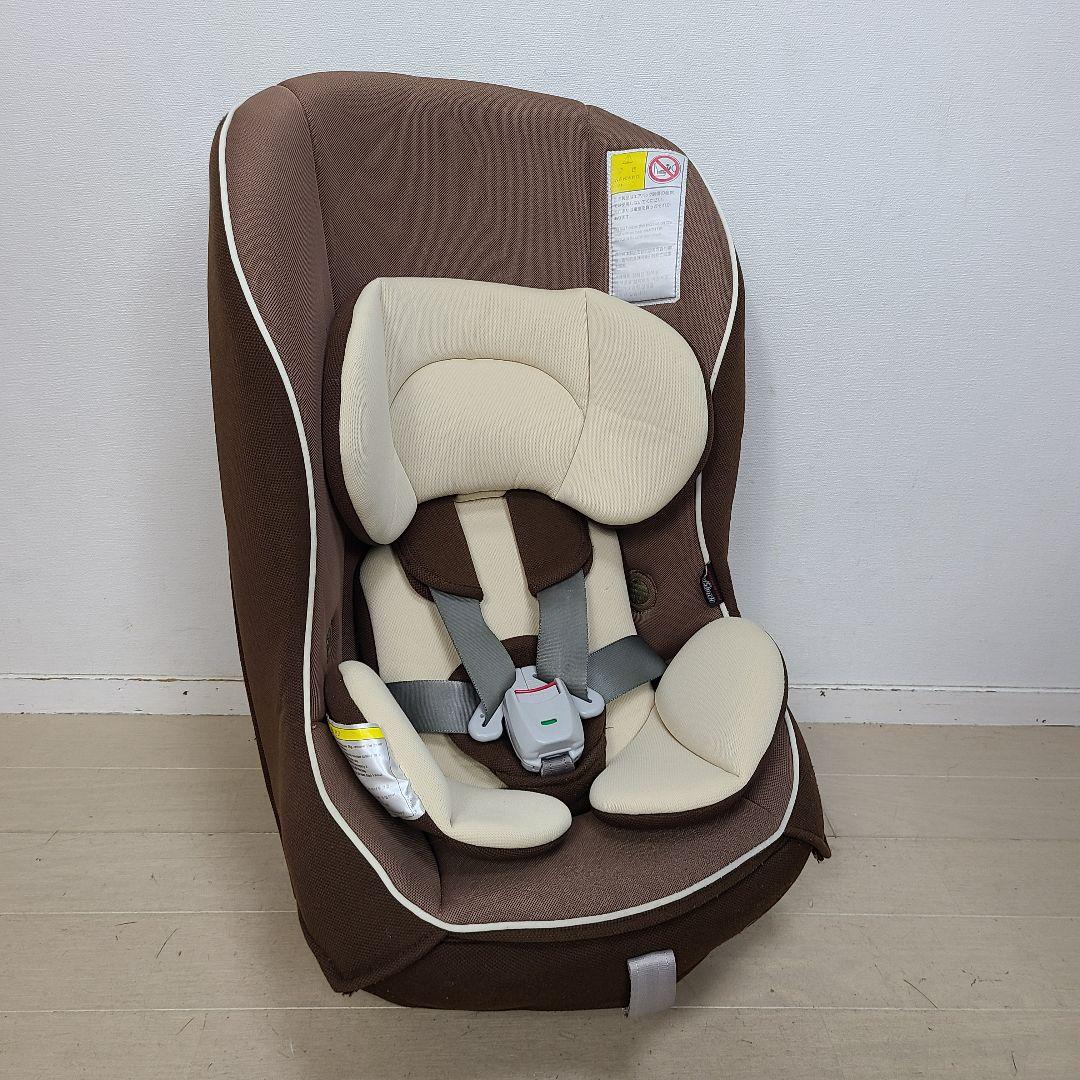チ*ん様 超美品　チャイルドシート　新生児から4才　ジュニアシート　コンビ