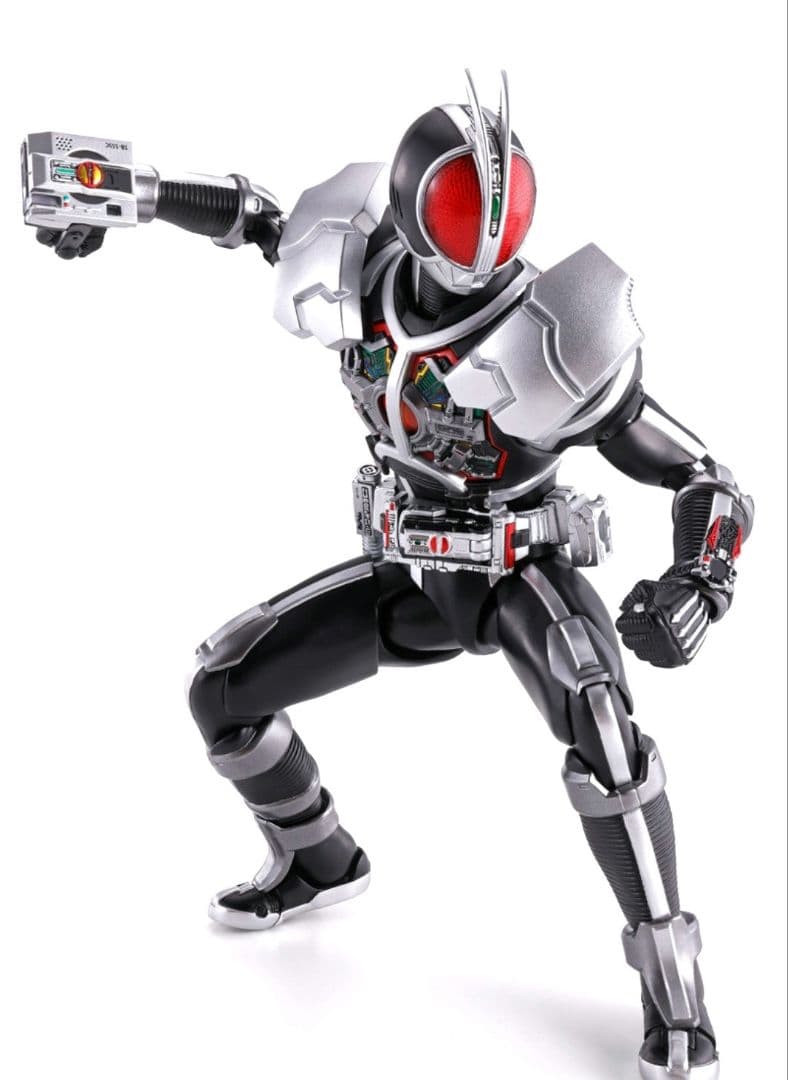 S.H.Figuarts（真骨彫製法） 仮面ライダーファイズ アクセルフォーム
