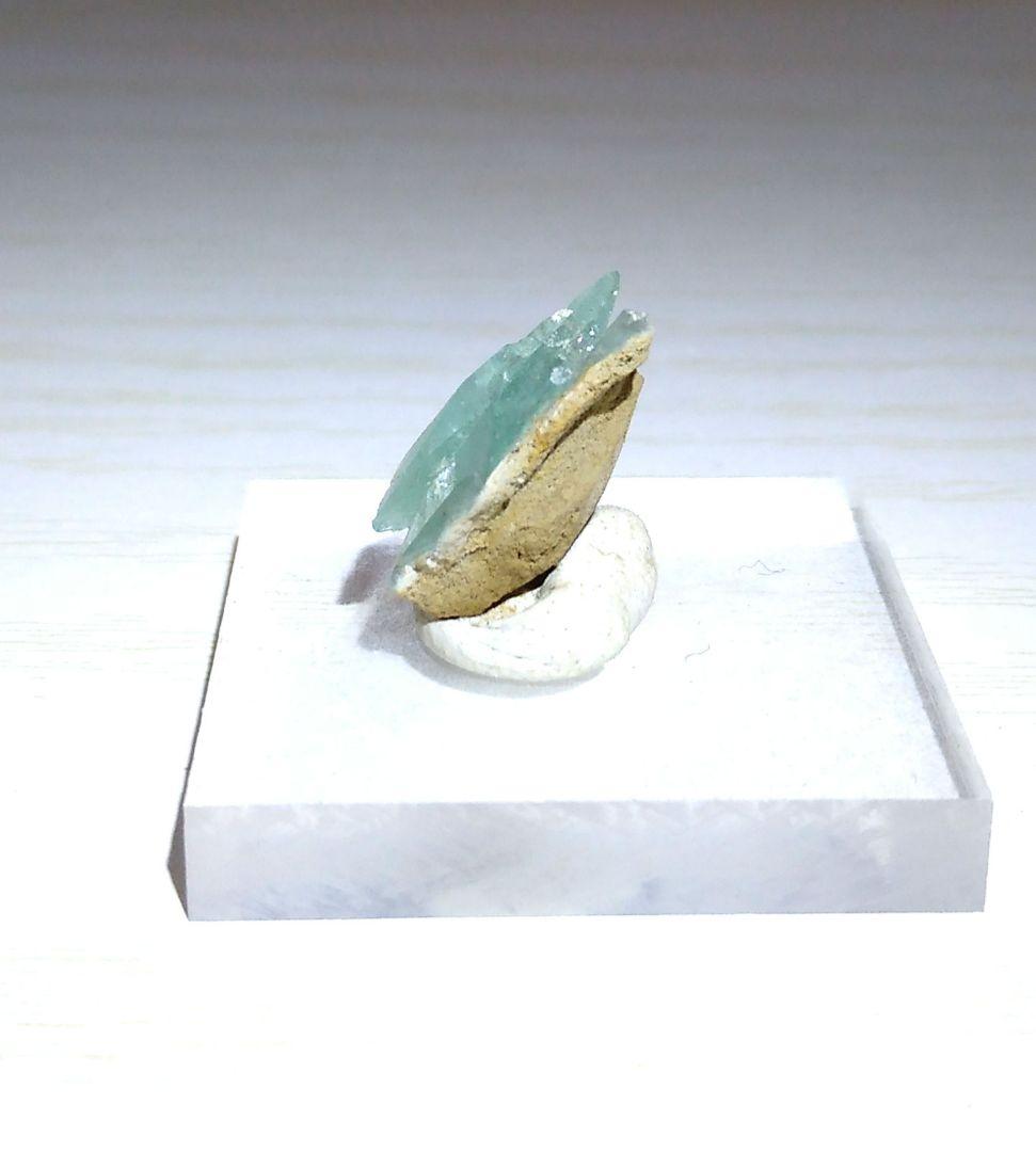 フォスフォフィライト （燐葉石） 超希少宝石 鉱物標本