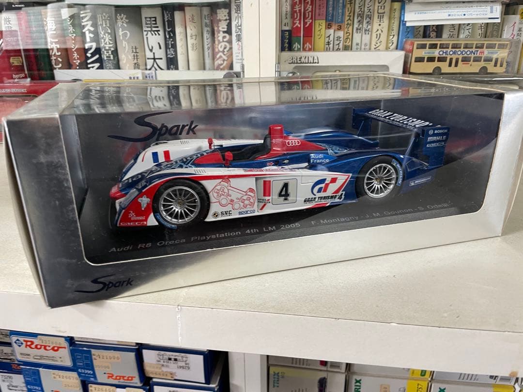 ミニカー Spark 1/18 Audi R8 PlayStation LM2005