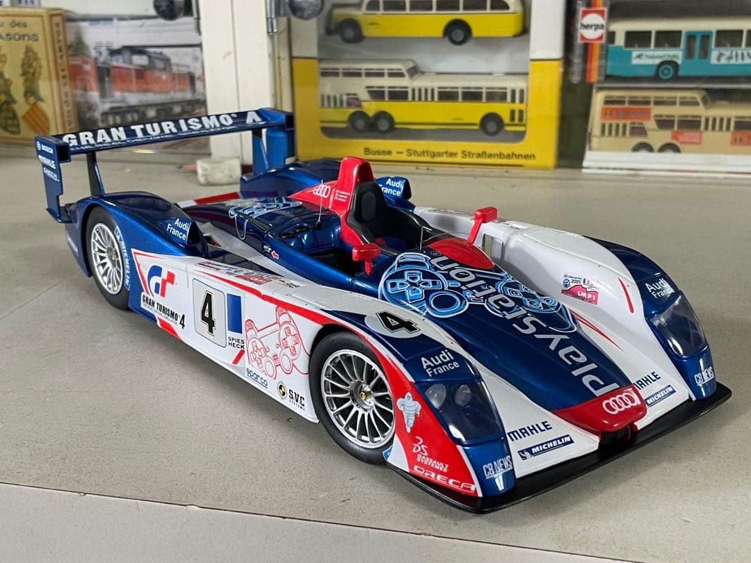 ミニカー Spark 1/18 Audi R8 PlayStation LM2005