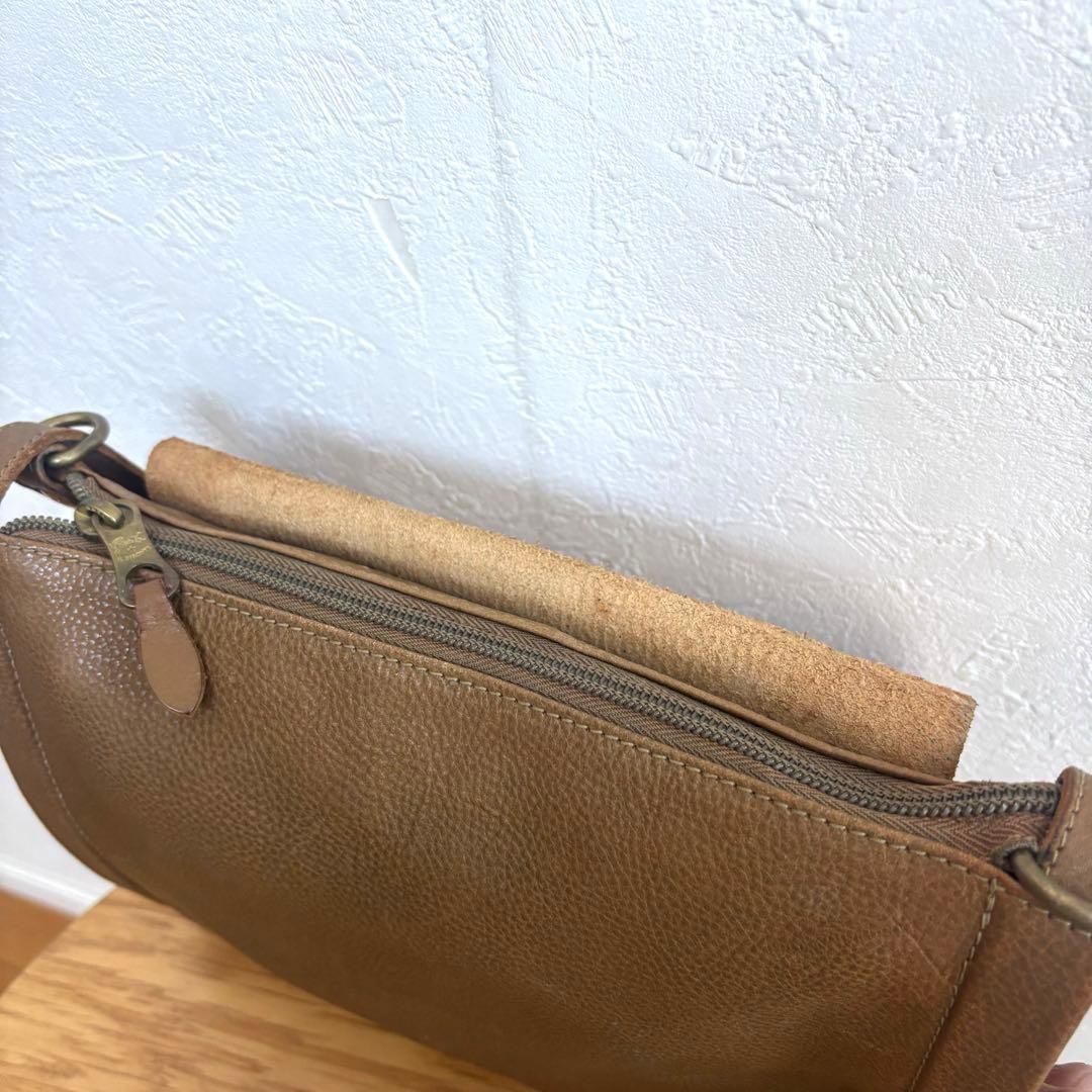 【レア】イルビゾンテ ショルダーバッグ 筒型ショルダー ブラウン オリーブ