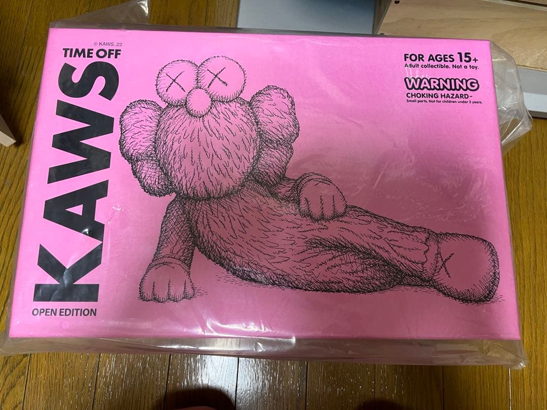 特撮 KAWS time off PINK MEDICOMTOY KAWS – Time Off Pink (2023) | Open Edition Vinyl Sculpture