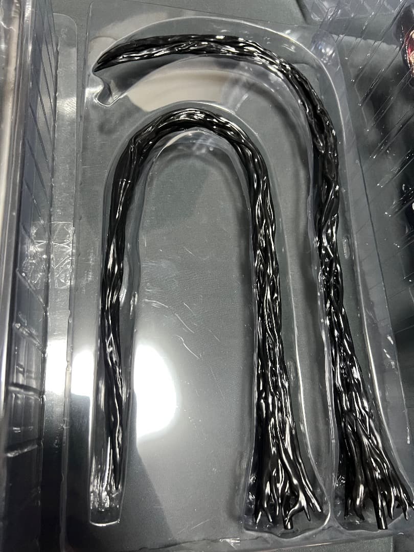 ホットトイズ VENOM 1/6