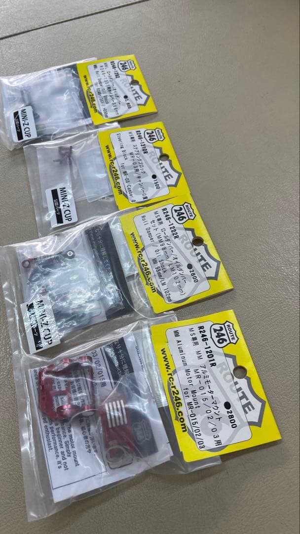 木製レリーフアート 髪の長い女性と蝶 作家物 手彫り サイン有り 木製