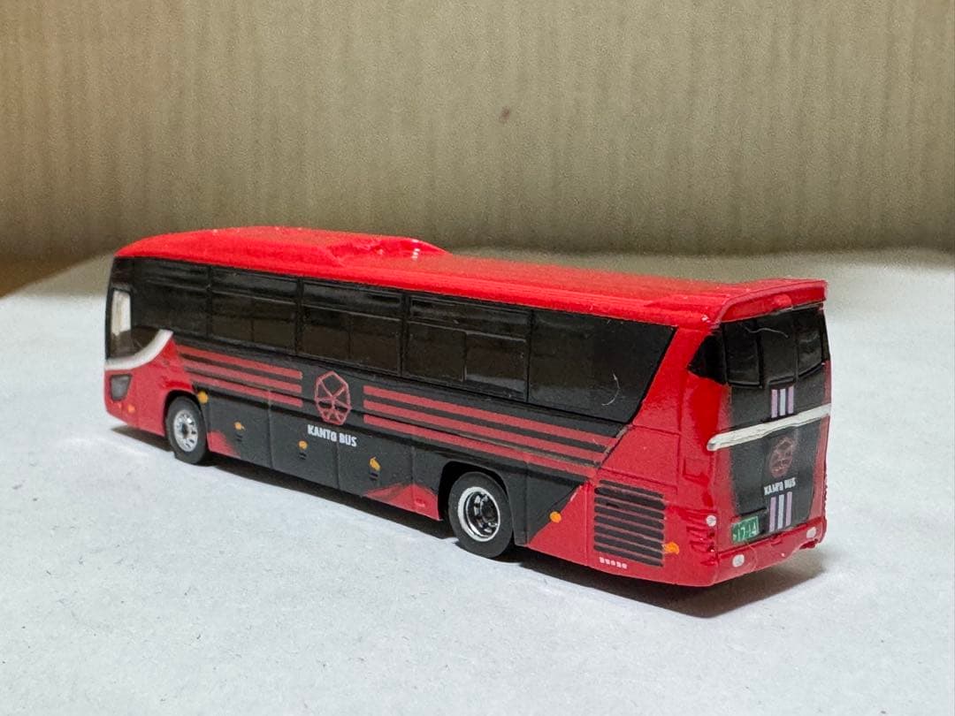 hagachan出品バスコレ改造品新型ガーラ関東自動車バス新貸切カラー