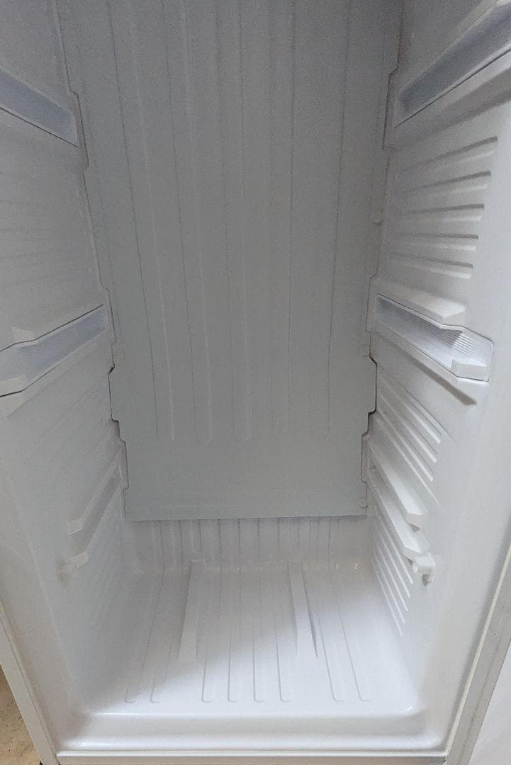 三菱電機【冷凍庫】 MF-U12T-W