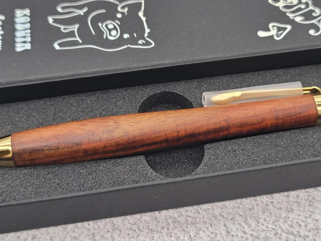 新品　こぶた工房　サイアミーズローズウッドマイクロカーリー金金具シャープペンシル