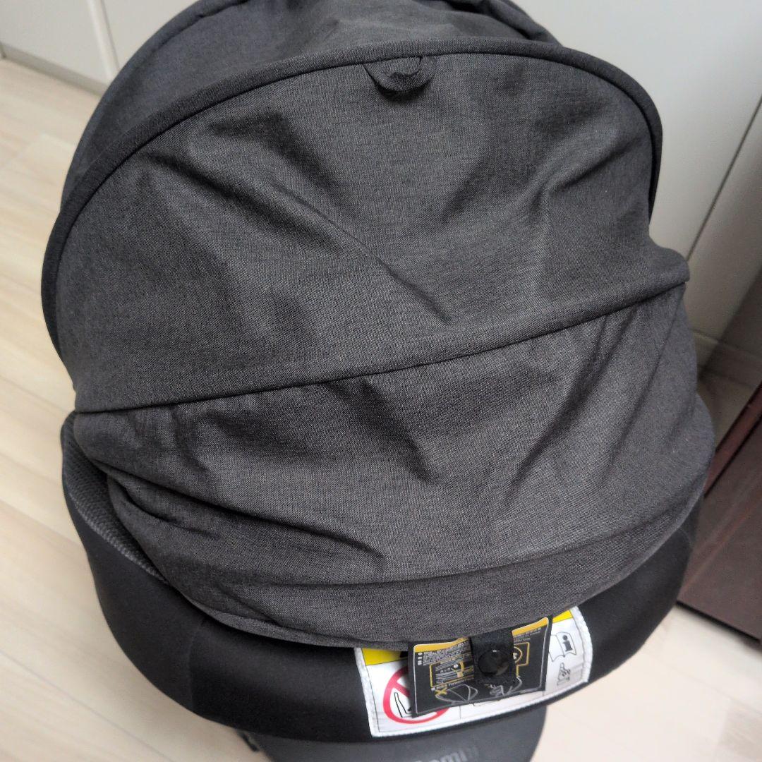 Combi 車用チャイルドシート ブラック　the s