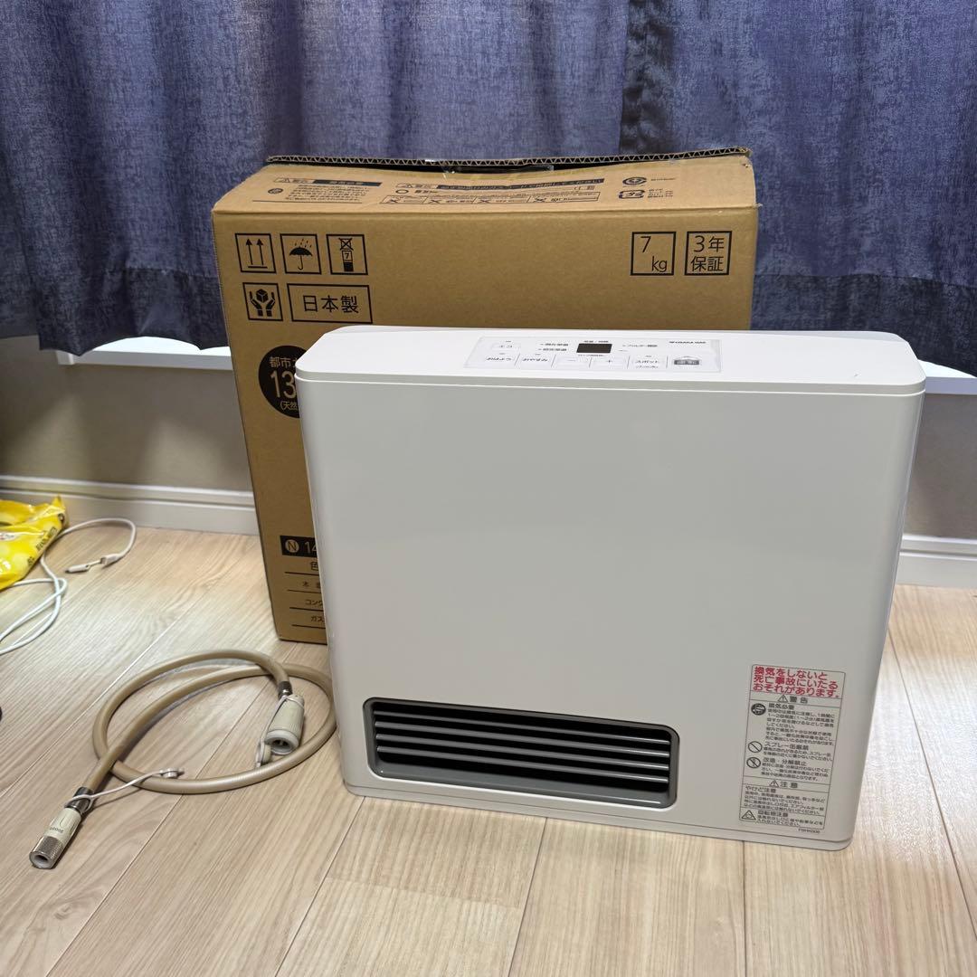 Panasonic セラミックファンヒーター DS-FT120 2022年製