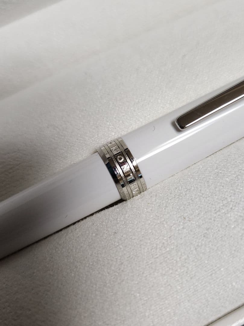 Mont Blanc モンブラン ボールペン ホワイト 白