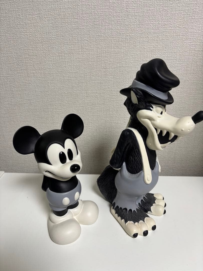 NEIGHBORHOOD ×Disney コラボ 白黒フィギュアセット希少