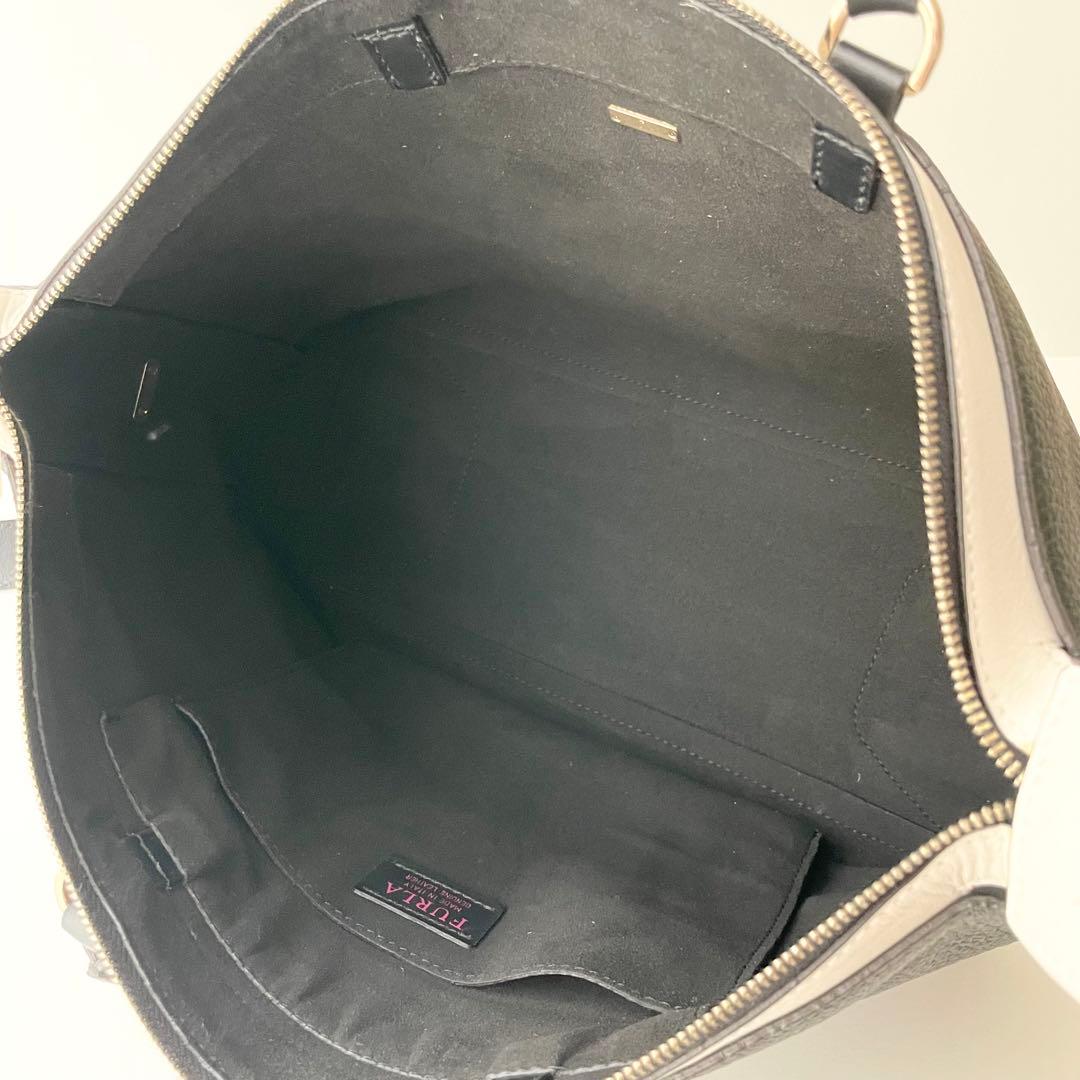 フルラ FURLA ハンドバッグ 2way ブロガー レザー 見た目が変わる