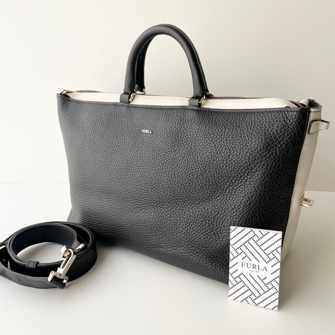 フルラ FURLA ハンドバッグ 2way ブロガー レザー 見た目が変わる