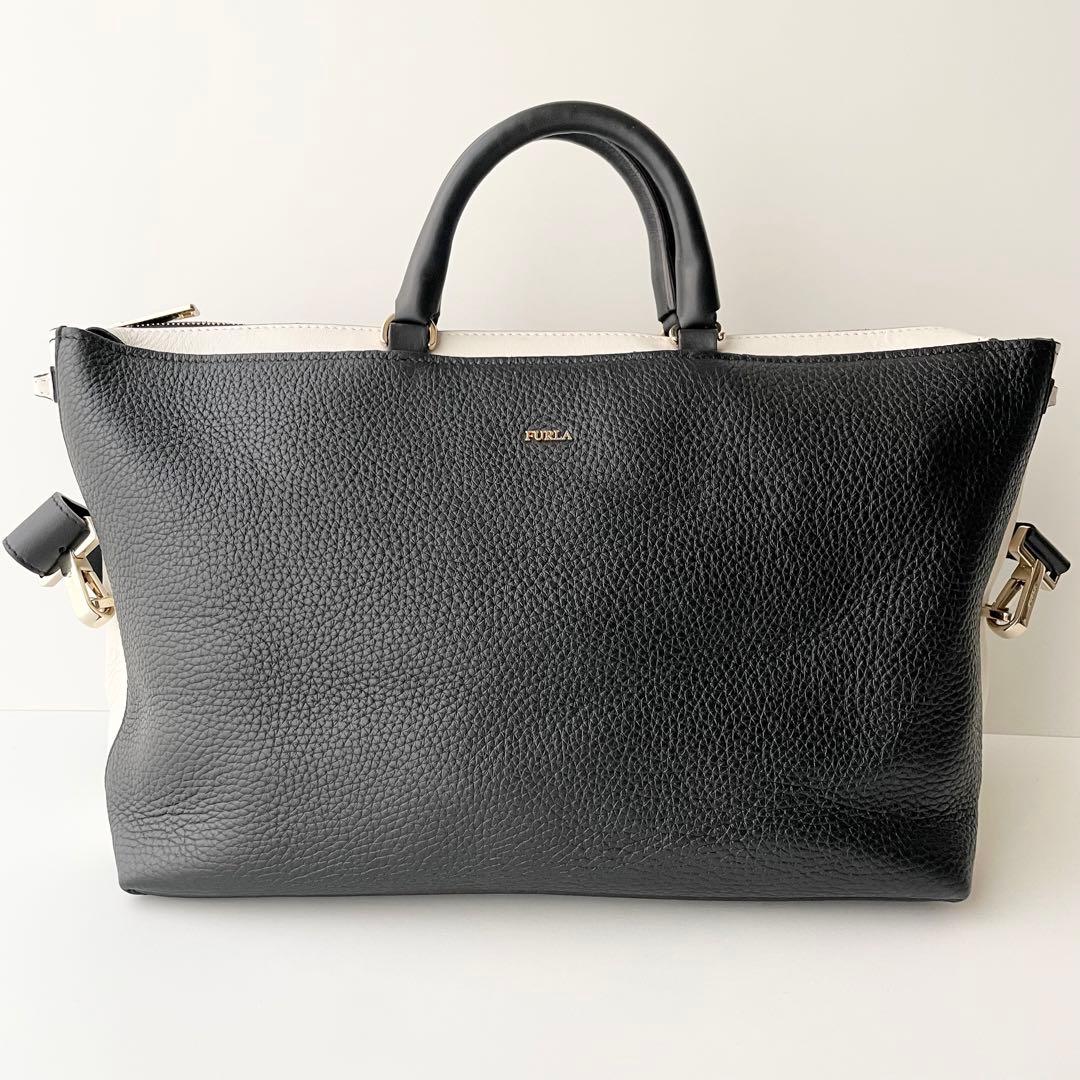 フルラ FURLA ハンドバッグ 2way ブロガー レザー 見た目が変わる