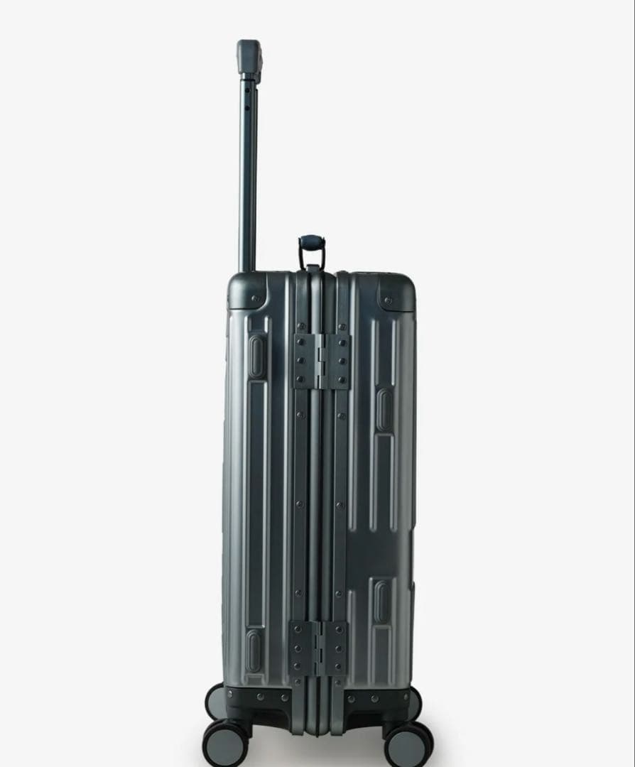 新品未使用】イノベーター アルミスーツケース 2025年モデル グレー