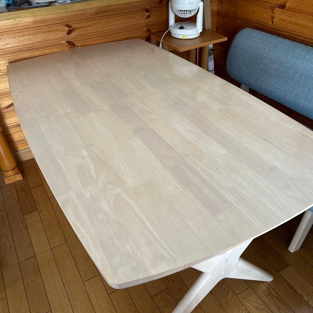 (茨城県　現地取引)ダイニングテーブル　スツール付き