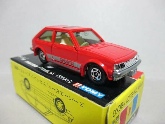 トミカ マツダ ファミリア 1500 XG 赤 レッド
