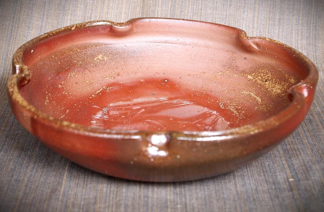 人気作家★藤原喜久代【師：辻清明】備前梅鉢（２３，５ｃｍ）★緋襷★共箱