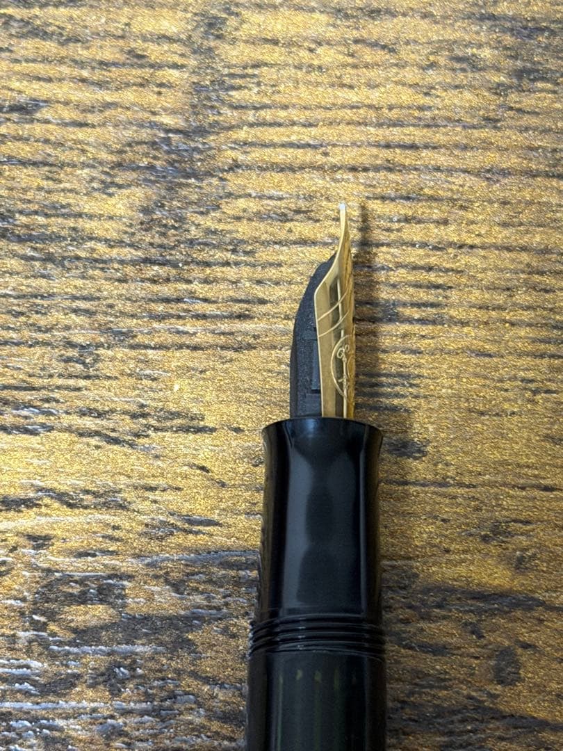 1970年代　ペリカン　万年筆　400NN ブラックストライプ　14c 細字