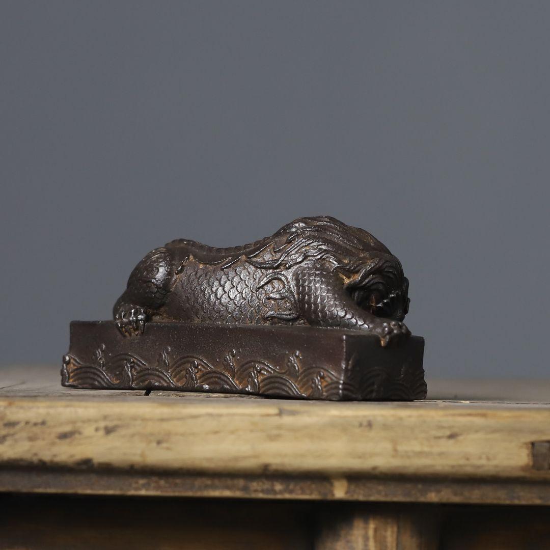 鉄器 吸水獣 避水瑞獣 文房四宝 鎮紙 書道具 装飾品 工芸品 置物
