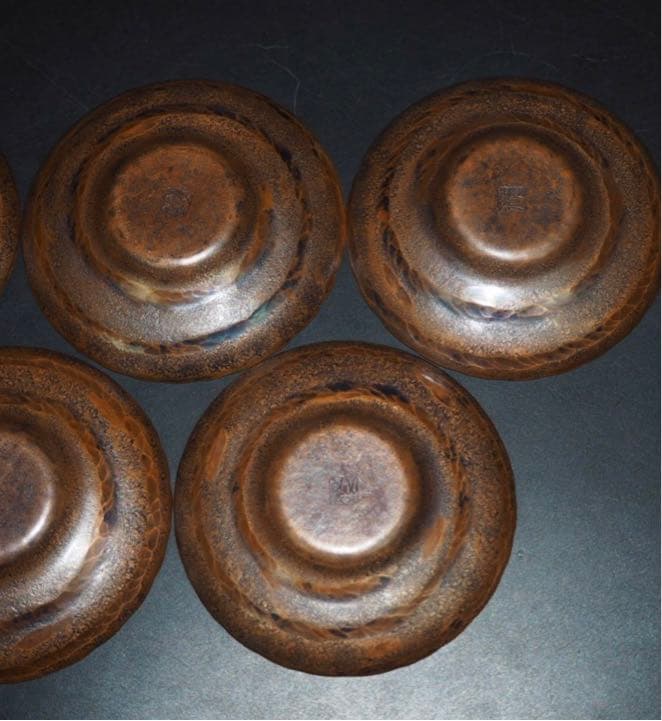 送料無料　秀逸作　『水の音』手打ち銅製茶托５客　作家物　共箱　径8.4ｃｍ