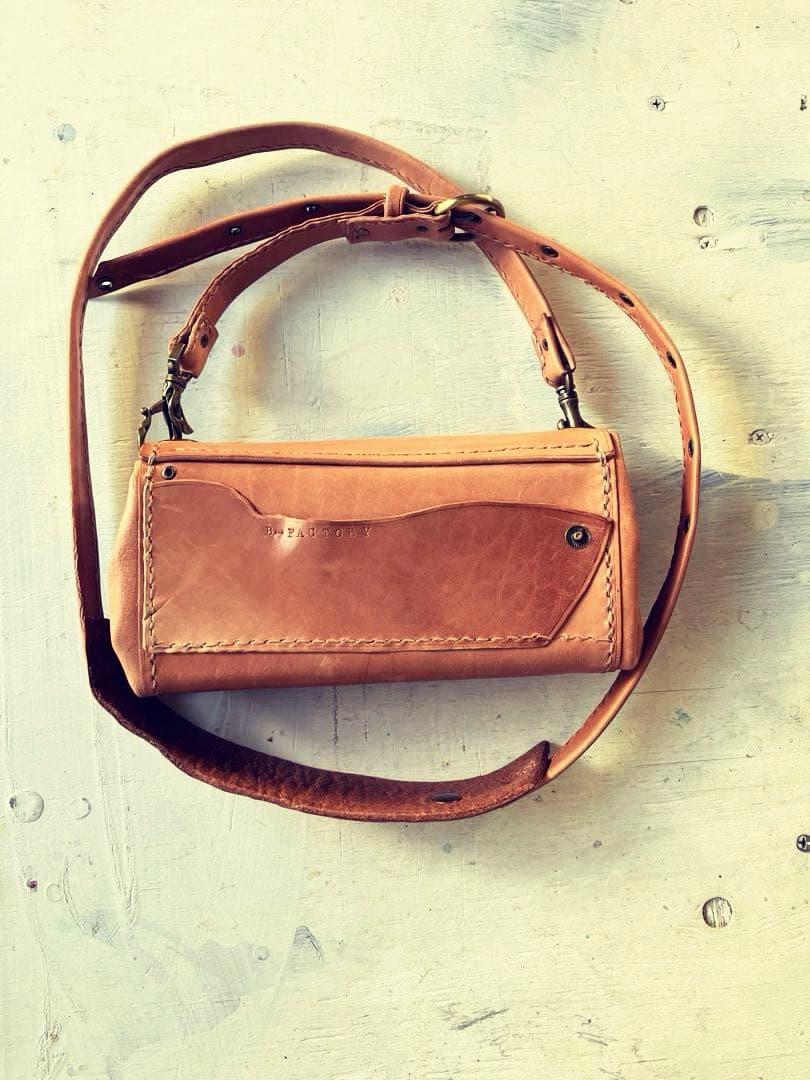 このうえなくナチュラルleather長財布ショルダーアコーディオンポーチ