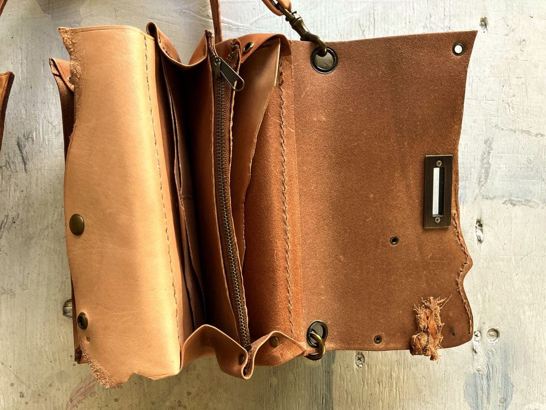 このうえなくナチュラルleather長財布ショルダーアコーディオンポーチ