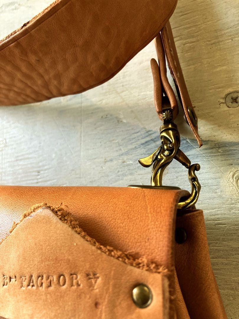 このうえなくナチュラルleather長財布ショルダーアコーディオンポーチ