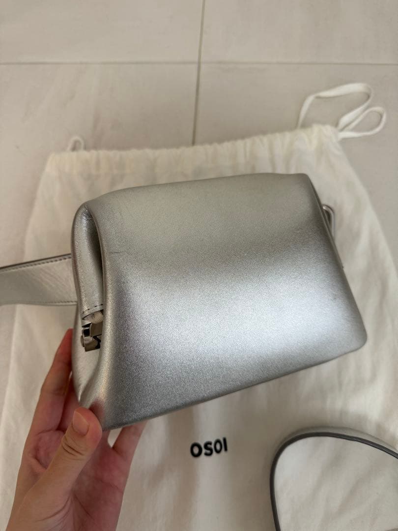 【keiさま】osoi ショルダーバッグ　シルバー