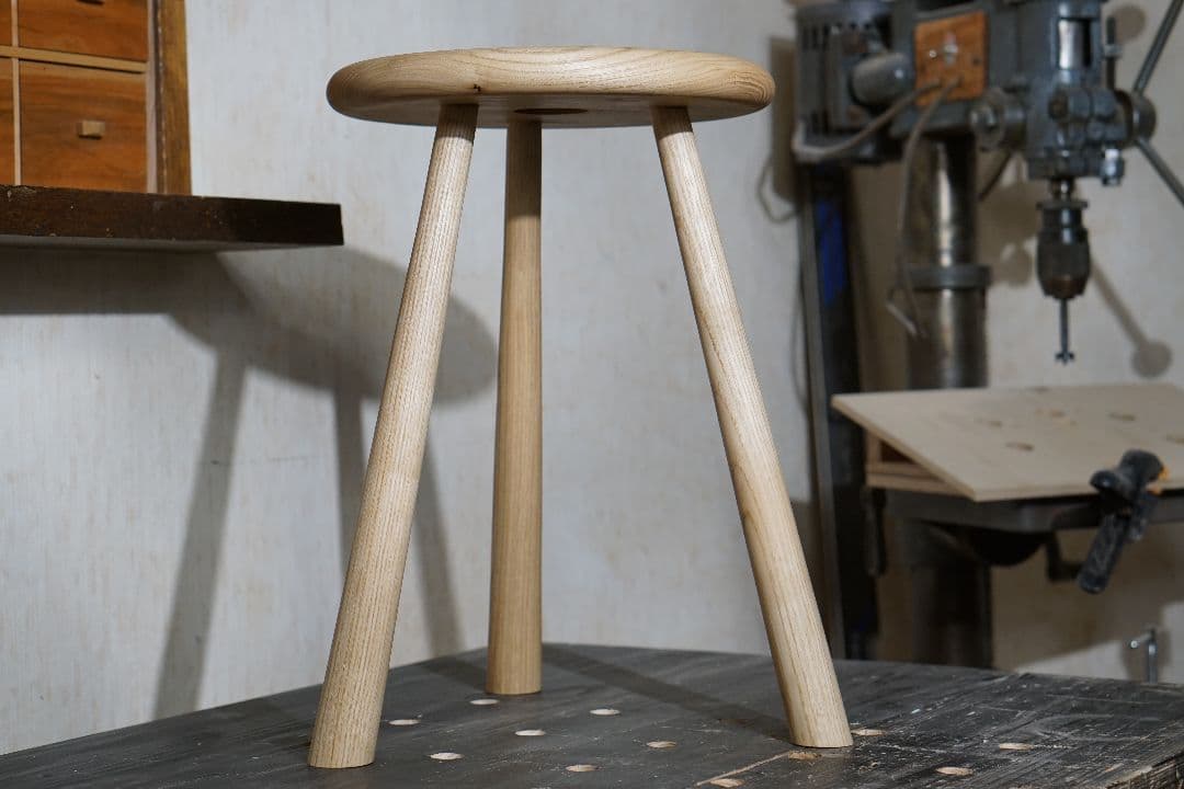 無垢の栗の木スツール