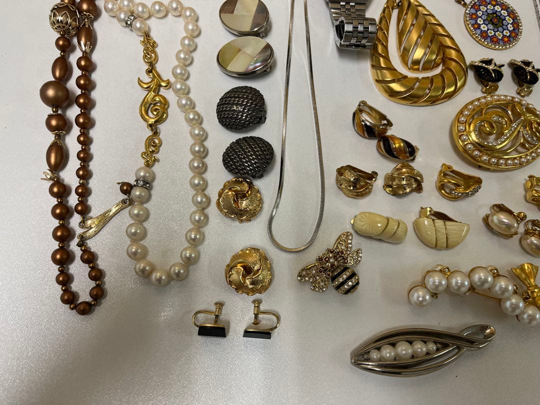 遺品整理セット　Cartier含むアクセサリーセット