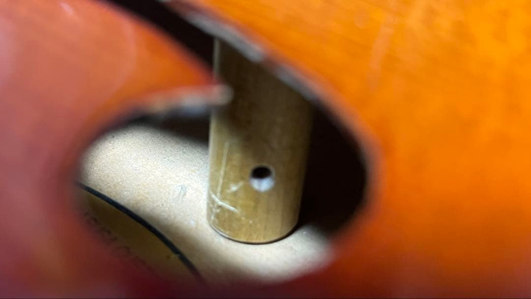 春日フラットマンドリン M-30 クリップピックアップ、ハードケース付き！