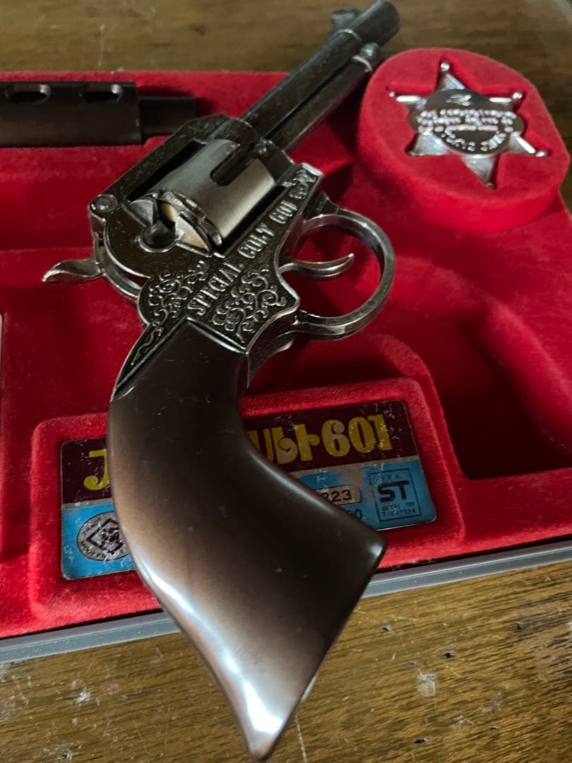 激レア 希少リボルバー付き スペシャルコルト601 Modern Toys