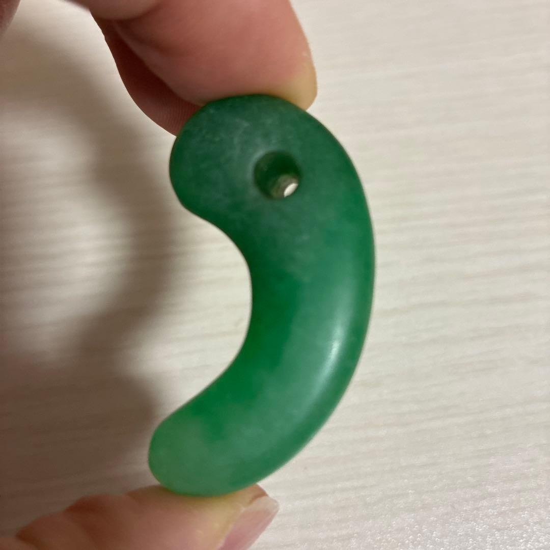 今だけ】 勾玉 出土品 翡翠 ヒスイ 古墳期 琅玕 ろうかん 宝石質 木箱