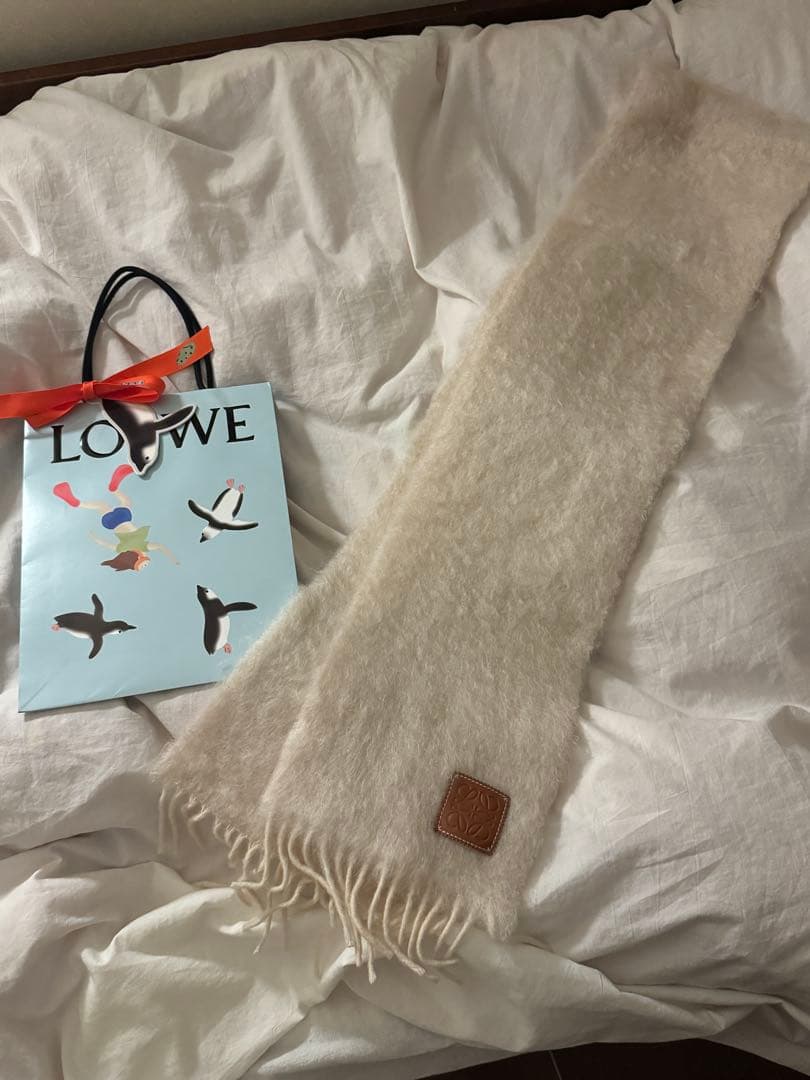 LOEWE ホワイト モヘアマフラー フリンジ付き ホワイト モヘア混紡