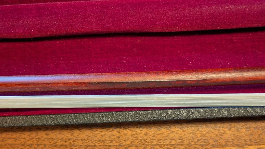 チェロ　中古弓　R.PAESOLD　ローデリッヒ・ペゾルト