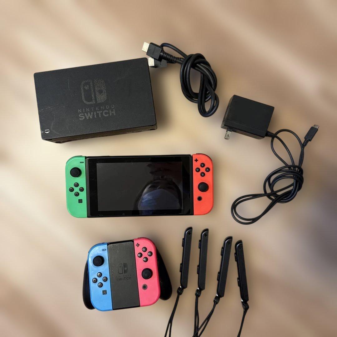 Nintendo Switch 本体 赤/緑のJoy-Con