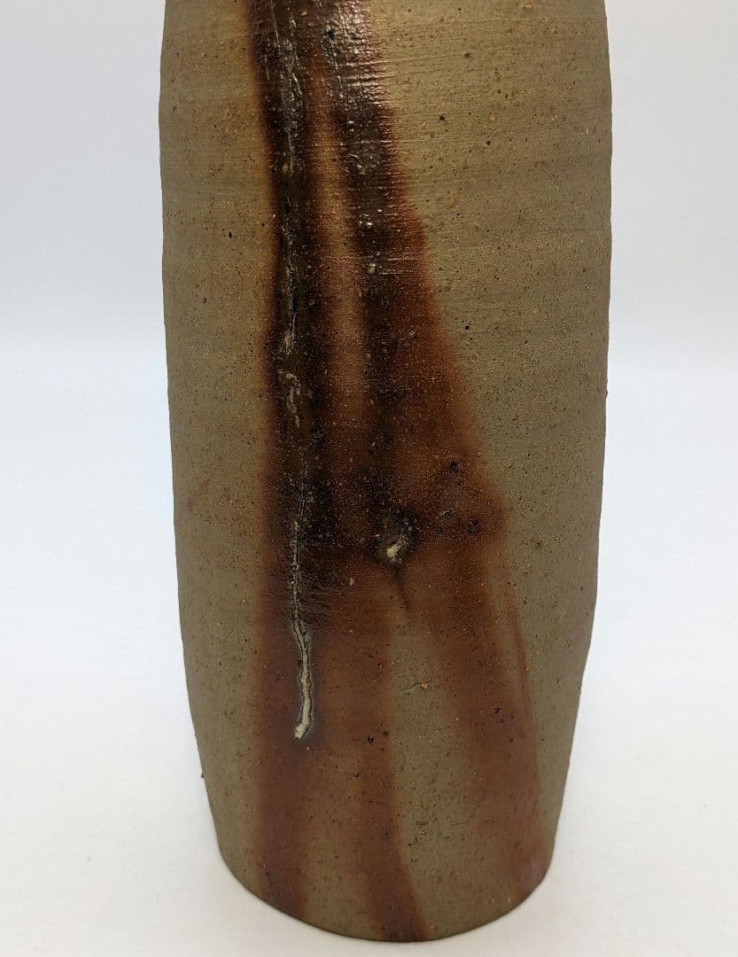 岡山県重要無形文化財 藤原建 備前焼 緋襷筒花入 四方桟