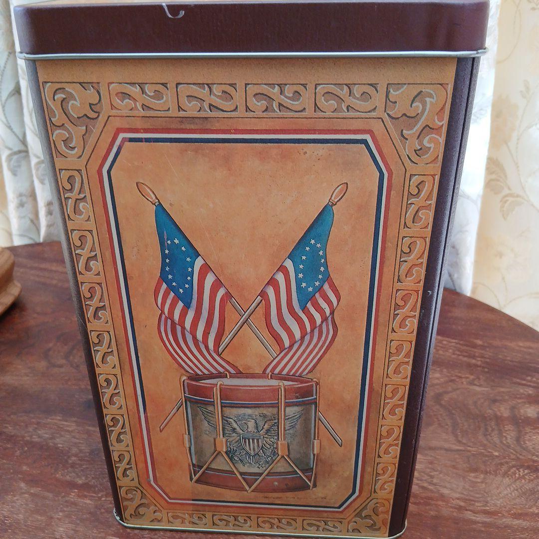 回転木馬のオルゴール付き置物(トビン.フレイ)