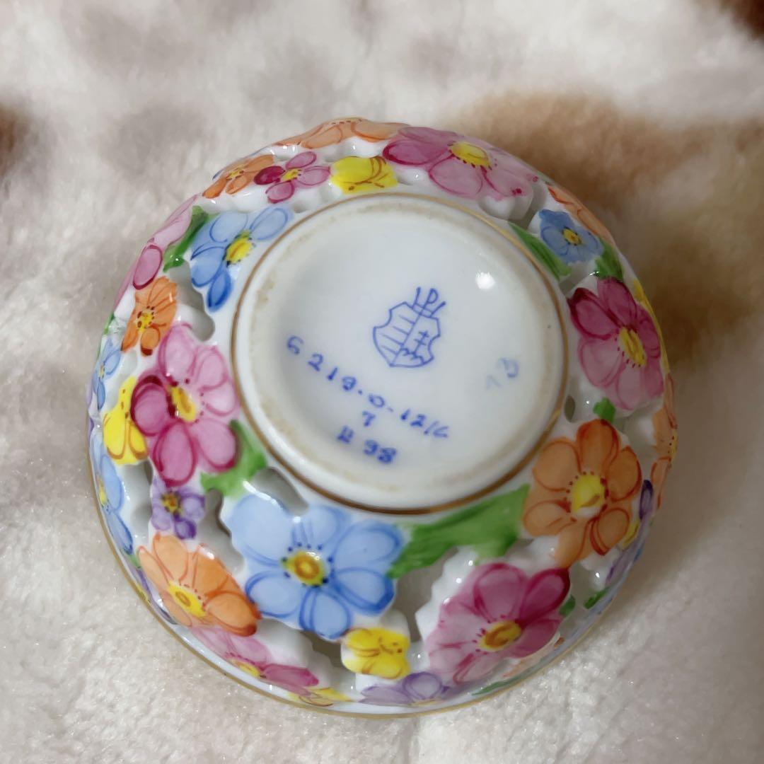 ヘレンド HEREND 花柄透かし彫り陶器ボックス ボンボニエール - メルカリ