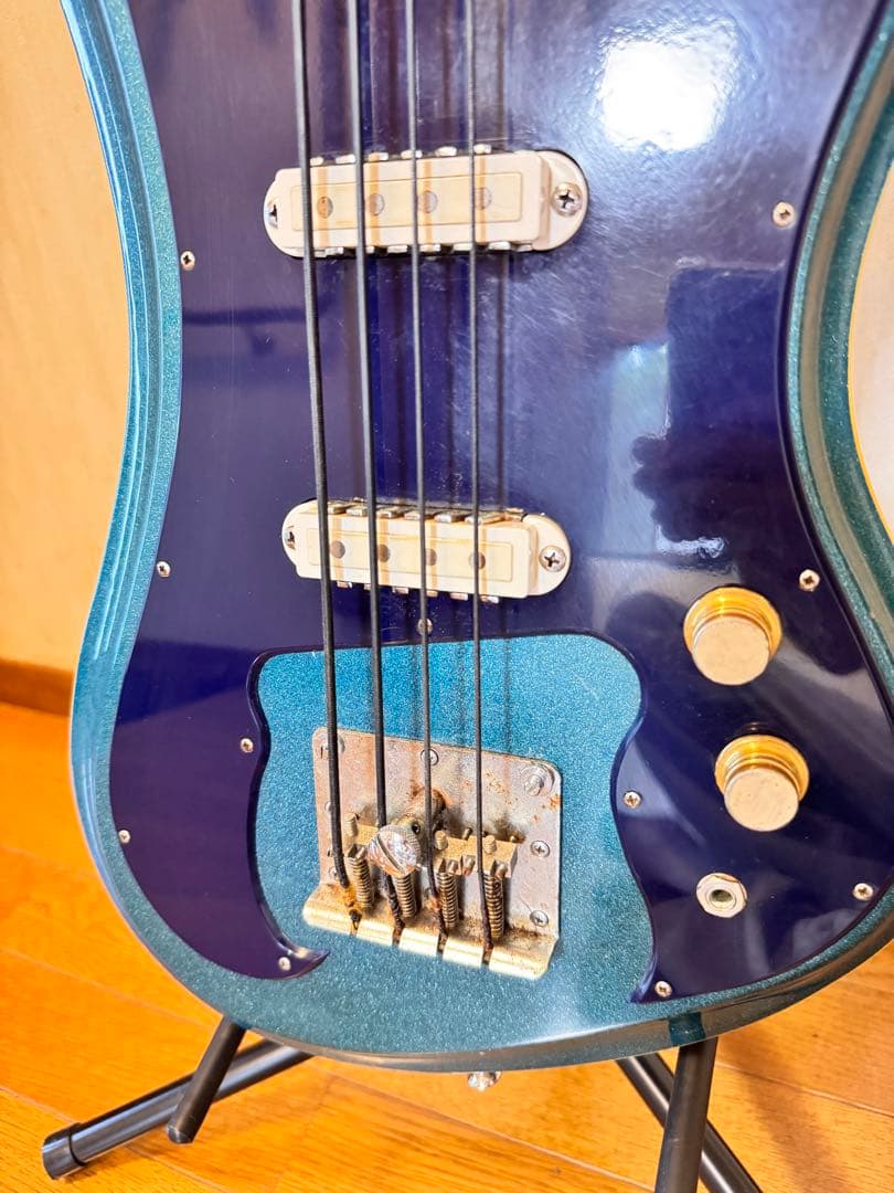 1960年代】絶版 Guyatone EB-9 Sharp Fiveブルー 1960年代】絶版